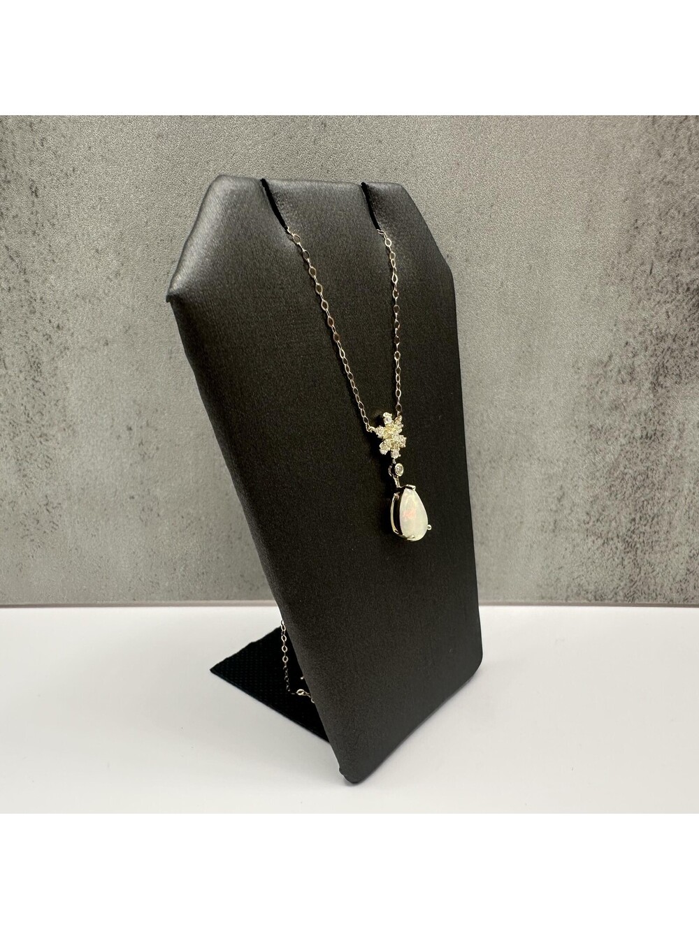 Opal Diamond Necklace 10kt Yellow Gold 0.94ctw Pear Cut 18in New - Picture 3 of 6